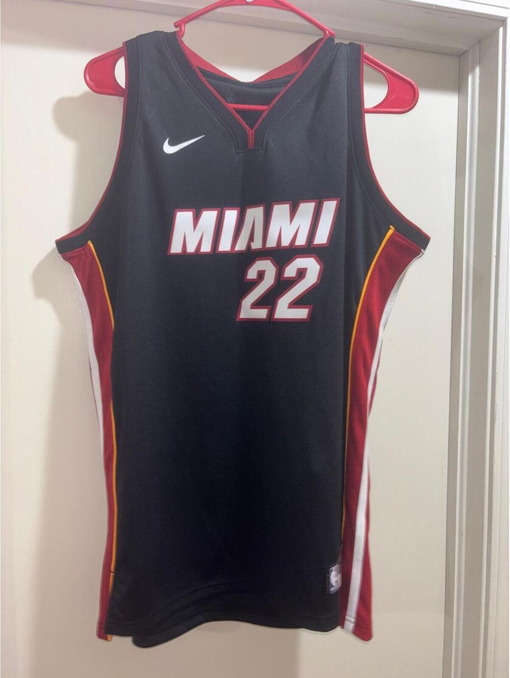 Nike NBA Jimmy Butler #22 Miami Heat Swingman Jersey Youth Medium 10/12 NWT